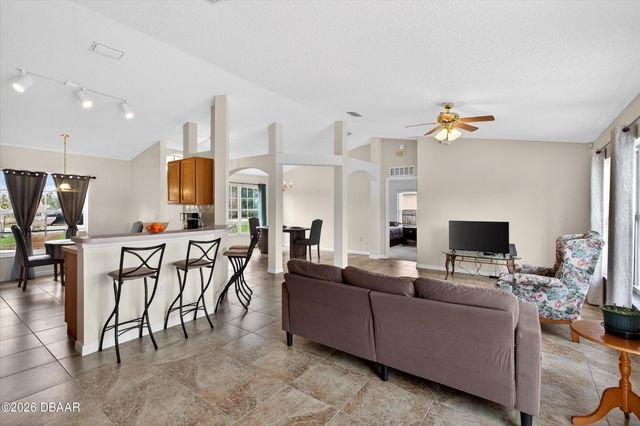 2948 N Huron Drive, Deltona, FL 32738