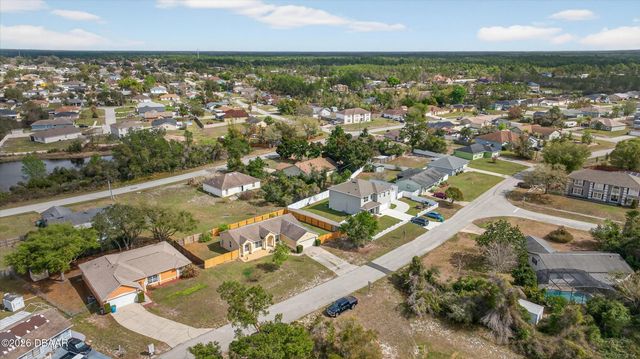 2948 N Huron Drive, Deltona, FL 32738