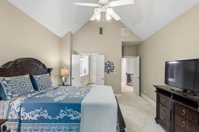 4147 Towne Green Circle, Addison, TX 75001