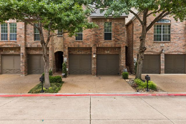 4147 Towne Green Circle, Addison, TX 75001