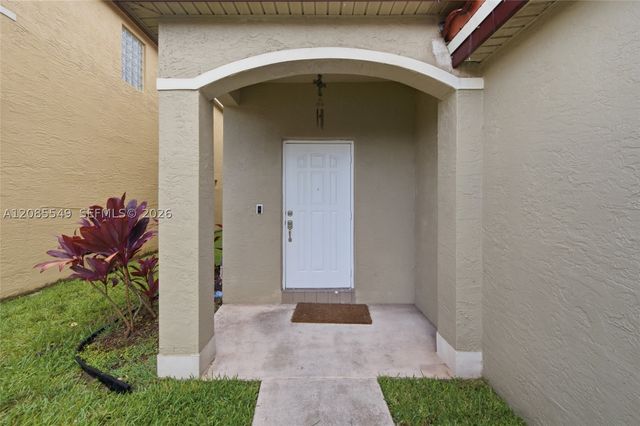 4258 NW 1st Dr, Deerfield Beach, FL 33442