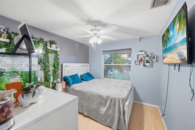 4258 NW 1st Dr, Deerfield Beach, FL 33442