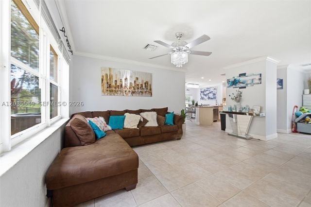 4258 NW 1st Dr, Deerfield Beach, FL 33442
