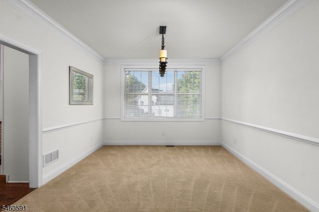 6 Sergeant Ct, Mount Olive Twp., NJ 07828