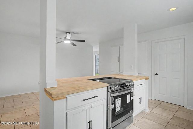 8818 Hana Place, Diamondhead, MS 39525