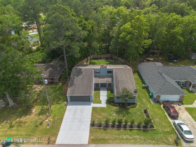 8818 Hana Place, Diamondhead, MS 39525
