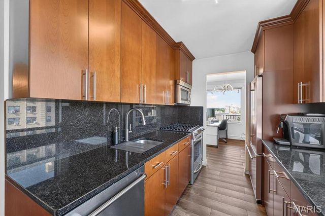 4466 W Pine Boulevard 14C, St Louis, MO 63108