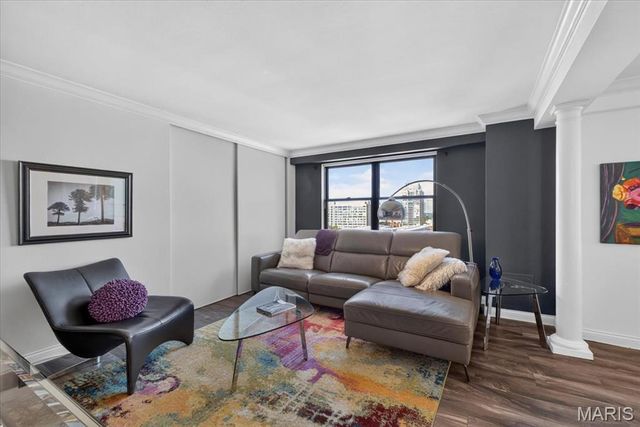 4466 W Pine Boulevard 14C, St Louis, MO 63108