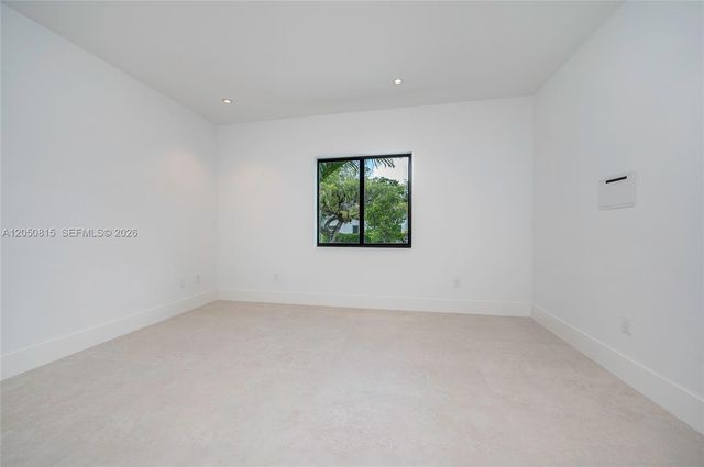 6415 SW 83rd St, Miami, FL 33143