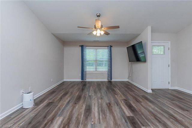 1 Lambeth Drive, Thomasville, NC 27360