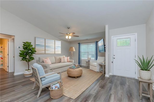 1 Lambeth Drive, Thomasville, NC 27360