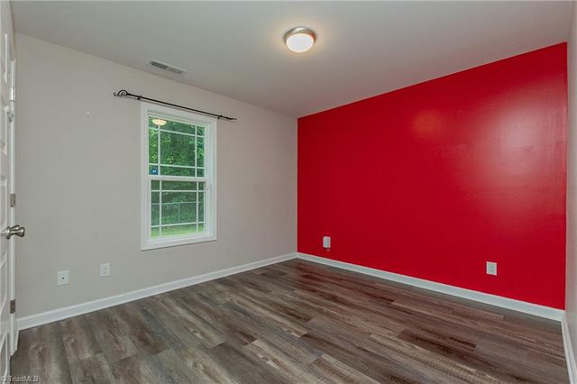1 Lambeth Drive, Thomasville, NC 27360