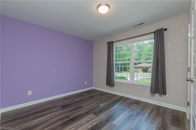 1 Lambeth Drive, Thomasville, NC 27360