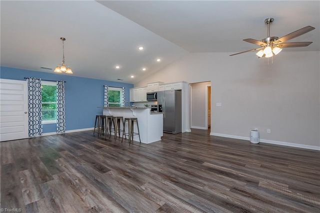 1 Lambeth Drive, Thomasville, NC 27360