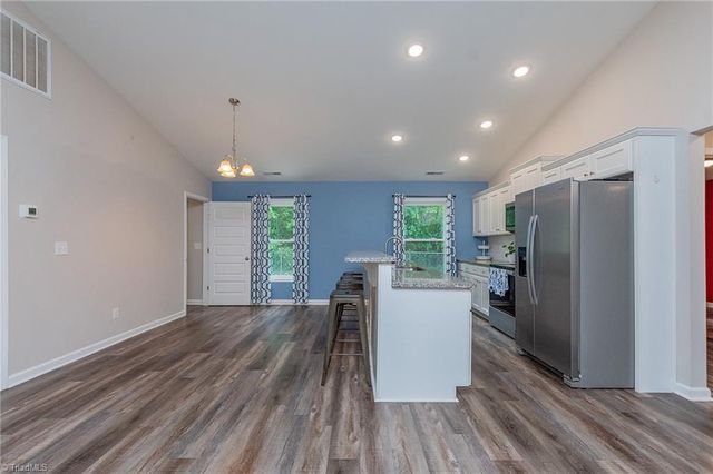 1 Lambeth Drive, Thomasville, NC 27360