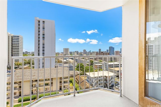 1535 Pensacola Street 807, Honolulu, HI 96822