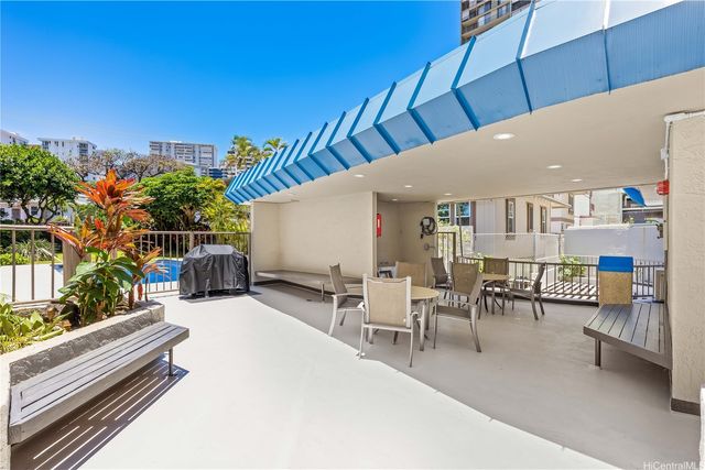1535 Pensacola Street 807, Honolulu, HI 96822