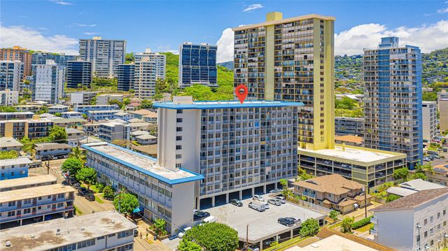 1535 Pensacola Street 807, Honolulu, HI 96822