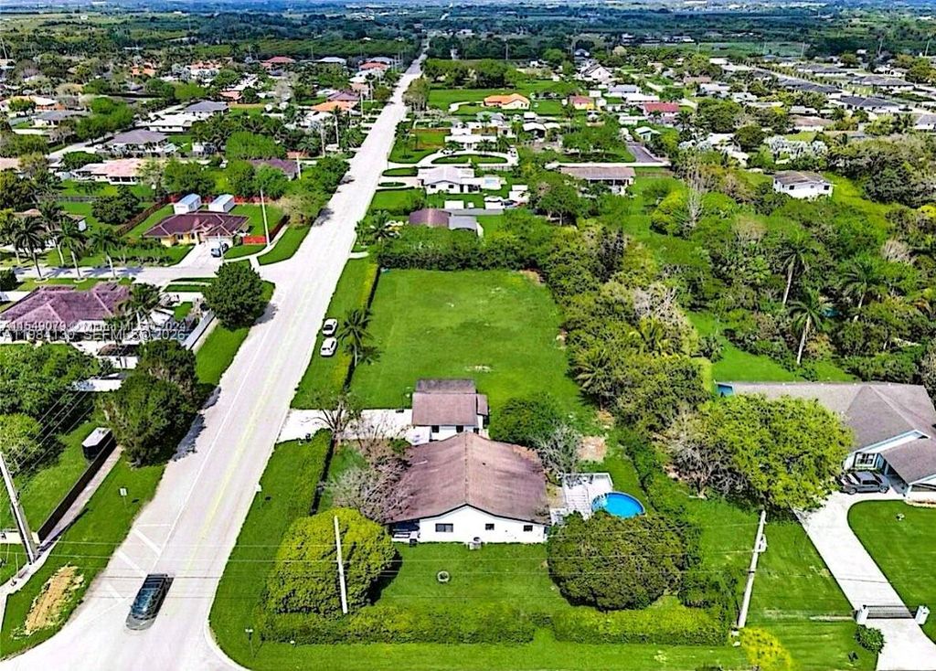 32595 SW 202nd Avenue, Homestead, FL 33030