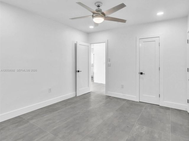 11900 N Bayshore Dr 205, North Miami, FL 33181