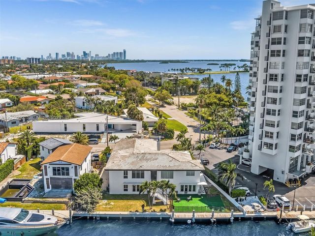 11900 N Bayshore Dr 205, North Miami, FL 33181