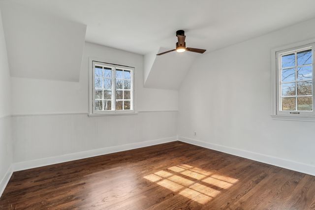 526 W Jackson Street, Woodstock, IL 60098