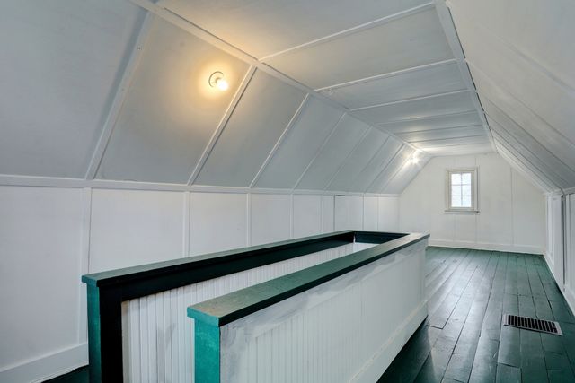 526 W Jackson Street, Woodstock, IL 60098