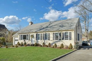 120 Meadowbrook Rd, Livingston Twp., NJ 07039
