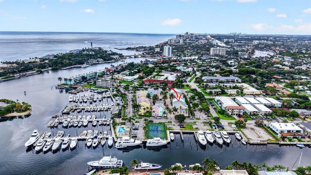 2860 Marina Circle, Lighthouse Point, FL 33064