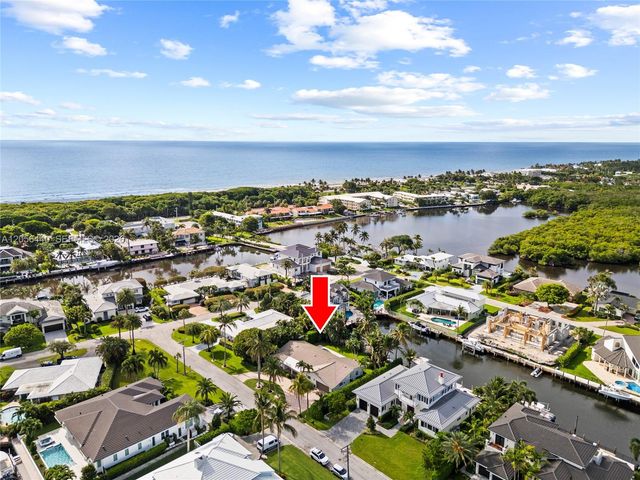 18 Eleuthera Drive, Ocean Ridge, FL 33435