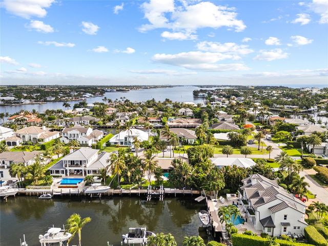 18 Eleuthera Drive, Ocean Ridge, FL 33435