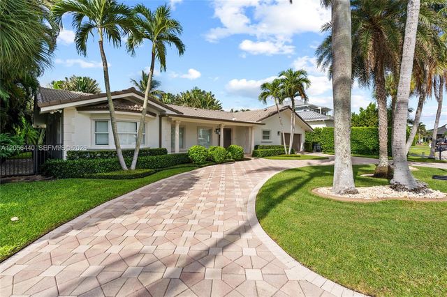 18 Eleuthera Drive, Ocean Ridge, FL 33435