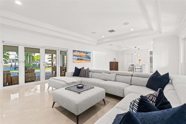 18 Eleuthera Drive, Ocean Ridge, FL 33435