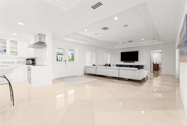 18 Eleuthera Drive, Ocean Ridge, FL 33435