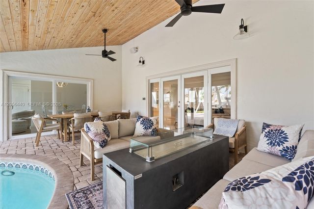 18 Eleuthera Drive, Ocean Ridge, FL 33435