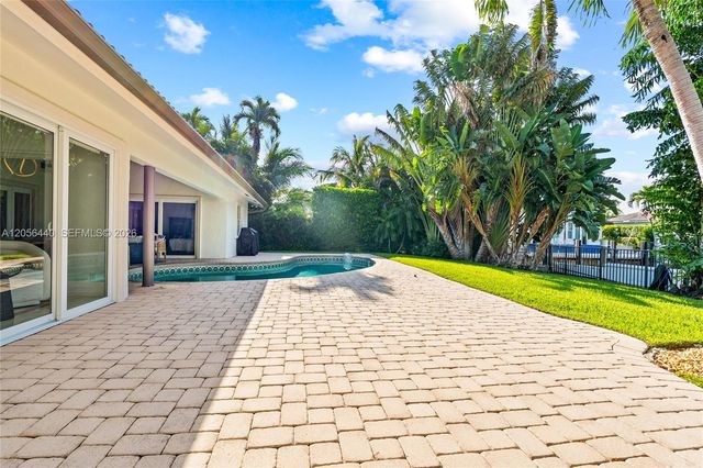 18 Eleuthera Drive, Ocean Ridge, FL 33435