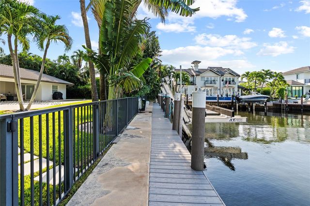 18 Eleuthera Drive, Ocean Ridge, FL 33435