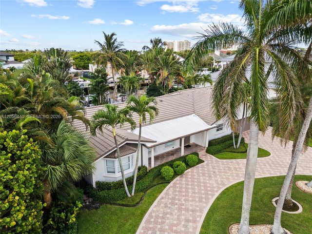 18 Eleuthera Drive, Ocean Ridge, FL 33435