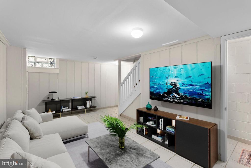 Image 25 of property listing at 3549 BENZINGER RD, Baltimore, MD 21229