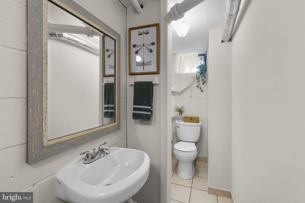 Image 27 of property listing at 3549 BENZINGER RD, Baltimore, MD 21229