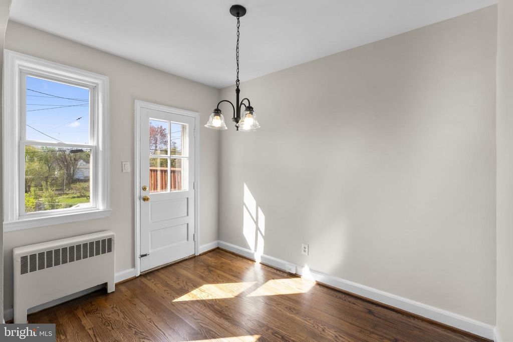 Image 9 of property listing at 3549 BENZINGER RD, Baltimore, MD 21229