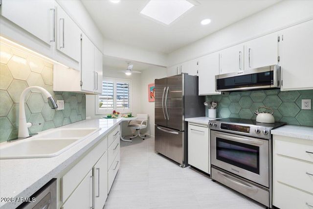 10129 W CAMPANA Drive, Sun City, AZ 85351