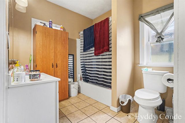 1070 Rathbone Street, Wyoming, MI 49509