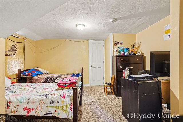 1070 Rathbone Street, Wyoming, MI 49509