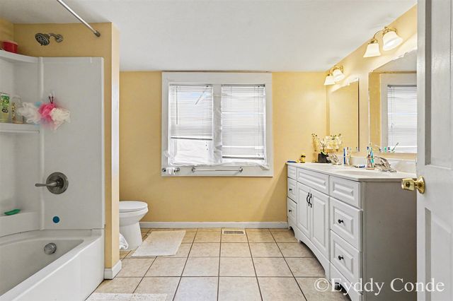 1070 Rathbone Street, Wyoming, MI 49509