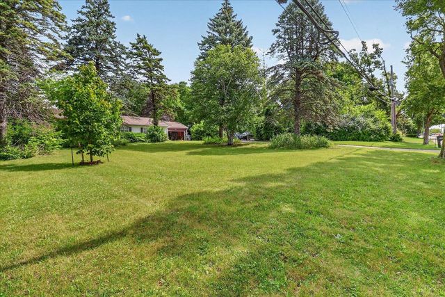 7820 W Bradley ROAD, Milwaukee, WI 53223