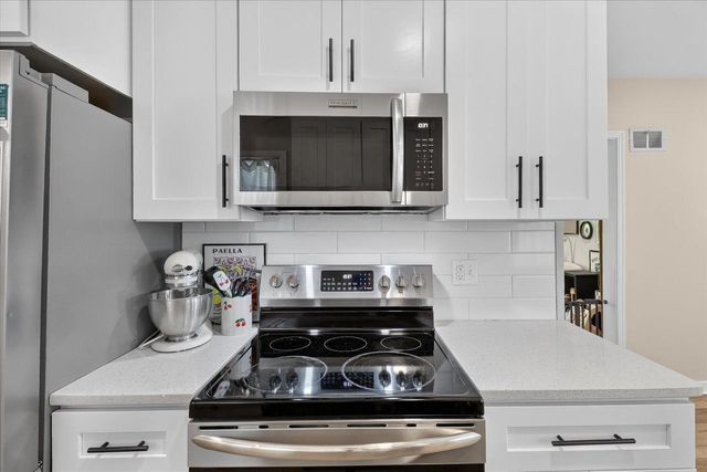 7820 W Bradley ROAD, Milwaukee, WI 53223