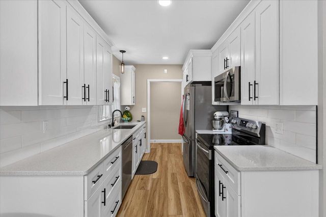 7820 W Bradley ROAD, Milwaukee, WI 53223