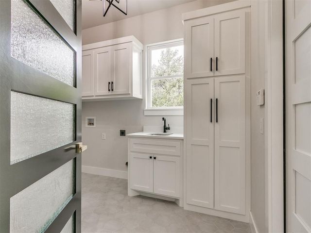 5700 E Post Oak Road, Noble, OK 73068