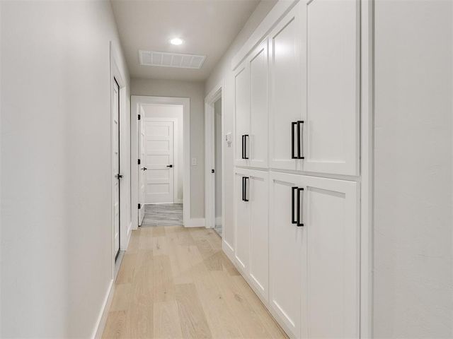 5700 E Post Oak Road, Noble, OK 73068